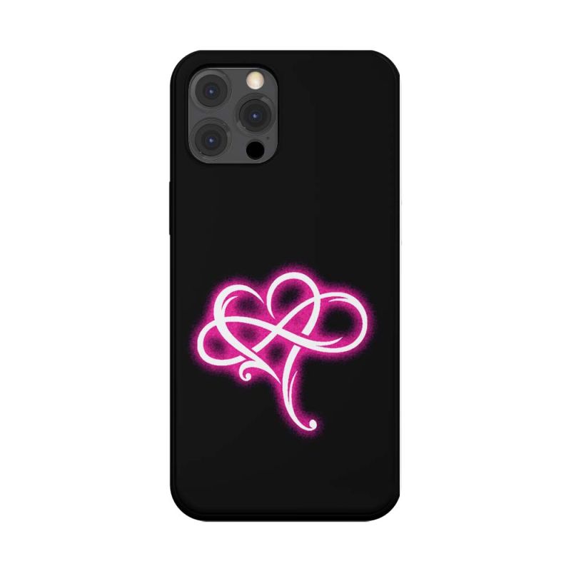 Coque noire avec coeur tribal et sigle infini