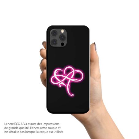 Coque noire avec coeur tribal et sigle infini