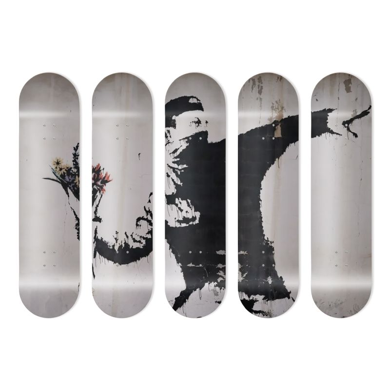 Skate Board décoration murale, Flower Thrower inspired by Banksy Skate Board décoration murale, Flower Thrower inspired by Banksy