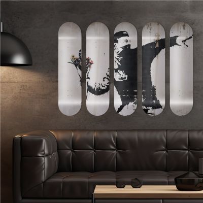 Skate Board décoration murale, Flower Thrower inspired by Banksi