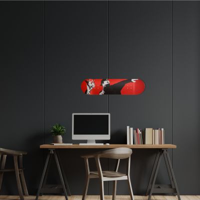 Skate Board décoration murale, Flower Thrower Rouge inspired by Banksy