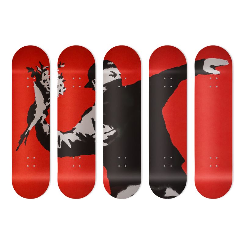 Skate Board décoration murale originale, Flower Thrower Red inspired by Banksy Skate Board décoration murale originale, Flower Thrower Red inspired by Banksy