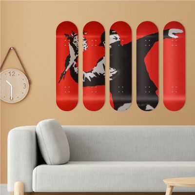 Skate Board décoration murale originale, Flower Thrower Red inspired by Banksy